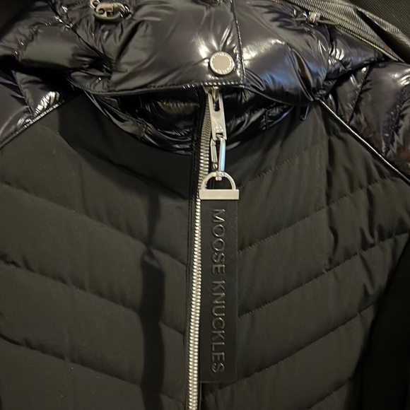 ✨ HOST PICK ✨ LIKE NEW ~ MOOSE KNUCKLES WINTER COAT (L) - Picture 16 of 17